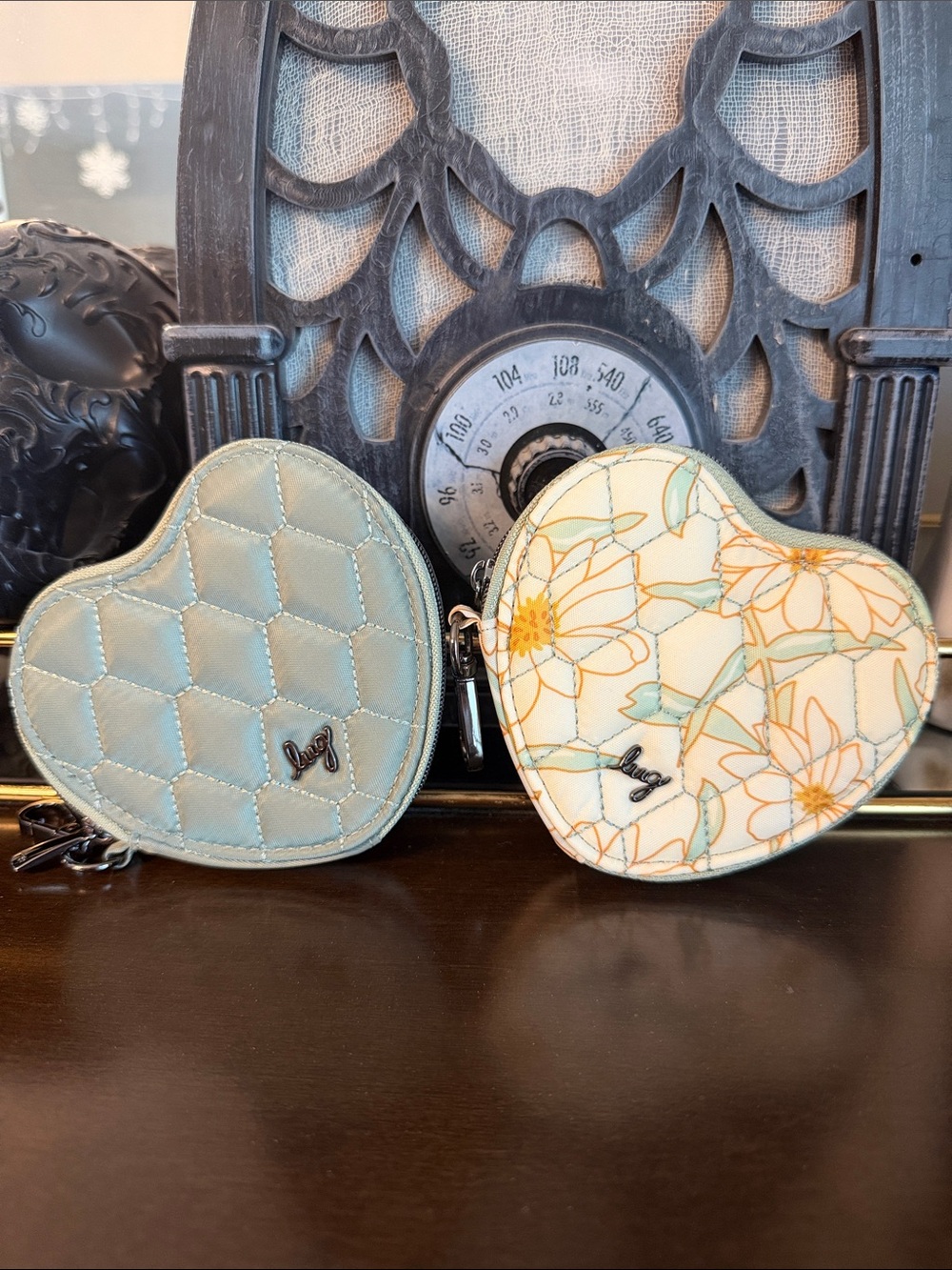 2 Heart Pouches Daisy and sage green NWOT